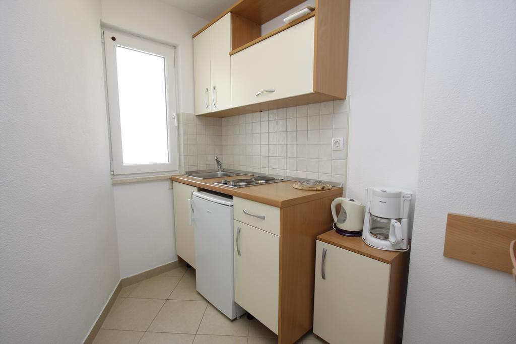Apartments Neva Makarska Cameră foto